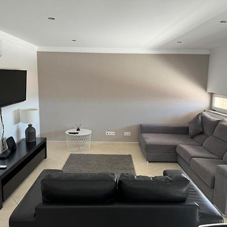 Modern 2 Bed Apartment 5Km Carvoeiro Lagoa  Kültér fotó