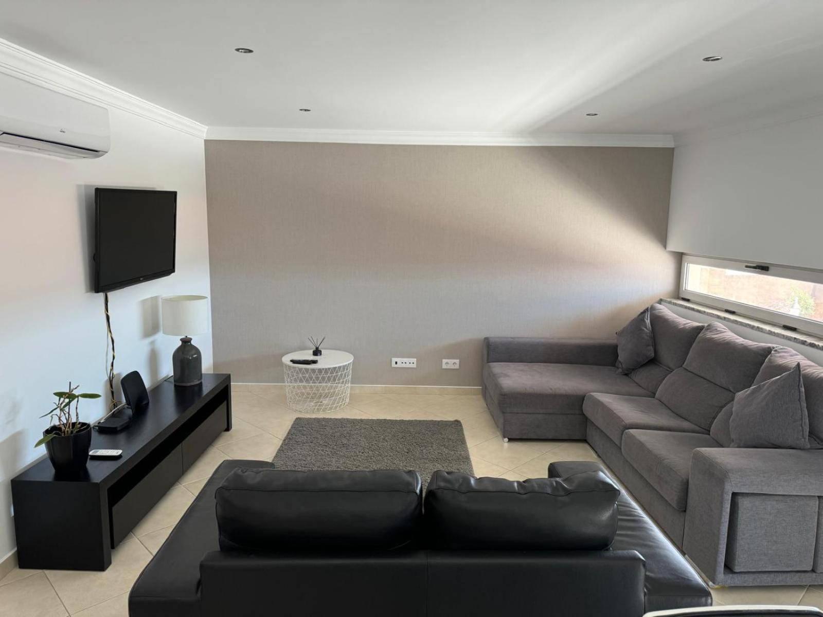Modern 2 Bed Apartment 5Km Carvoeiro Lagoa  Kültér fotó