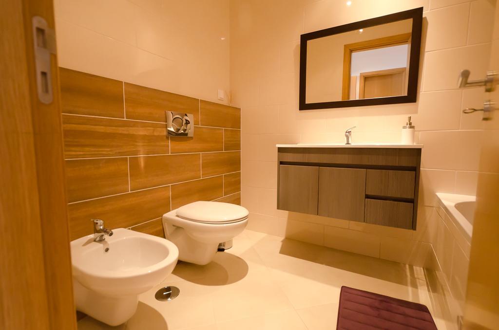 Modern 2 Bed Apartment 5Km Carvoeiro Lagoa  Kültér fotó